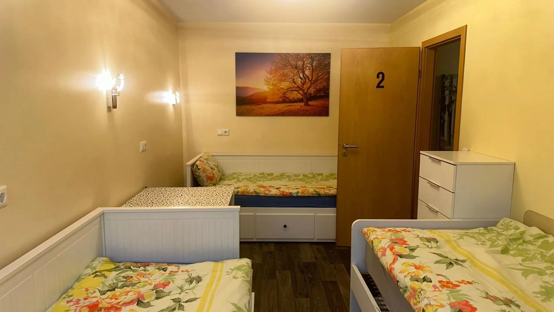 Modernes Apartment 3 Mit 5 Schlafzimmer 8 Einzelne Betten Dortmund