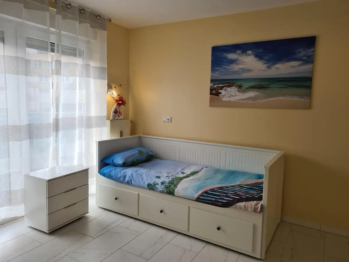 Modernes Apartment 3 Mit 5 Schlafzimmer 8 Einzelne Betten Dortmund 0*,