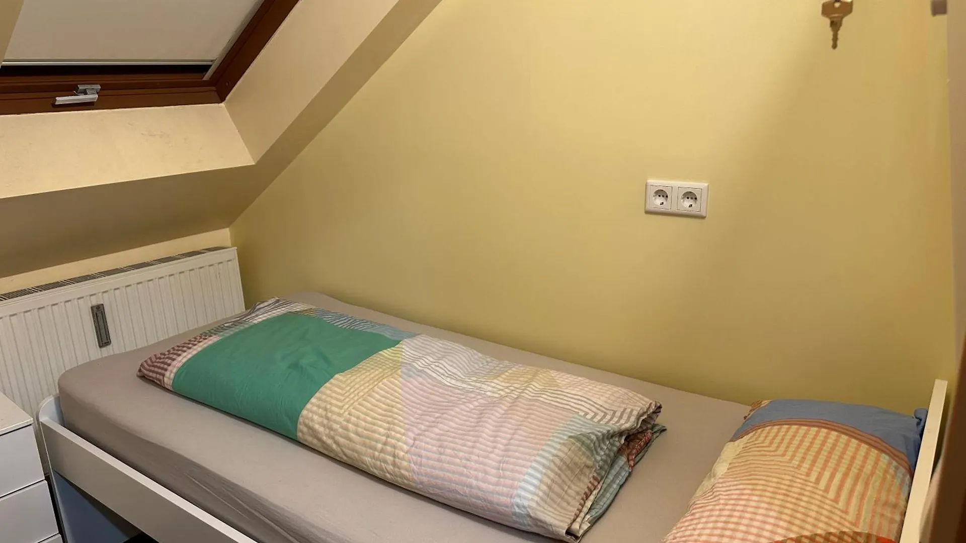 Modernes Apartment 3 Mit 5 Schlafzimmer 8 Einzelne Betten Dortmund Germany