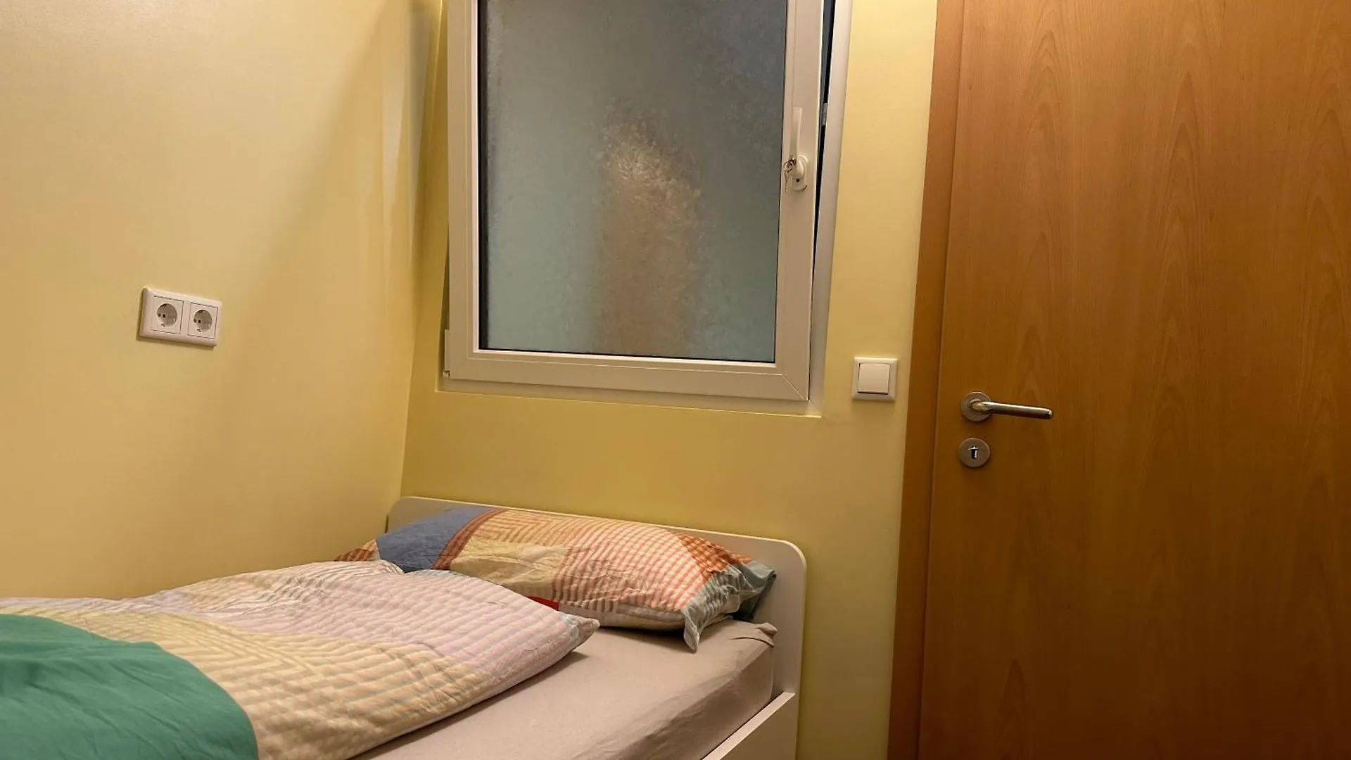 Modernes Apartment 3 Mit 5 Schlafzimmer 8 Einzelne Betten Dortmund