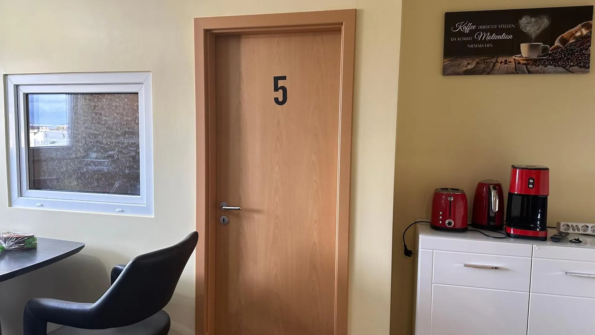 Modernes Apartment 3 Mit 5 Schlafzimmer 8 Einzelne Betten Dortmund