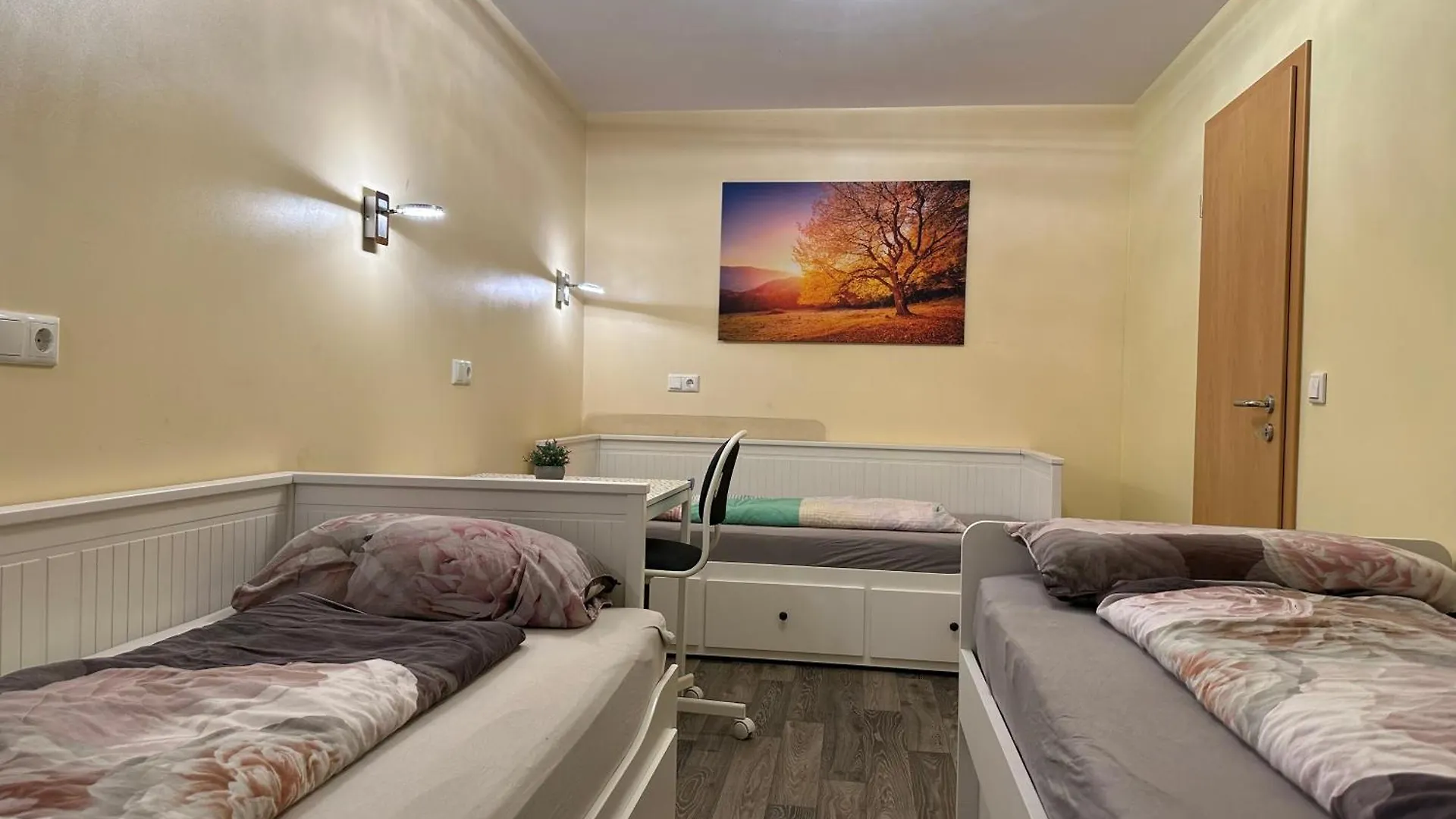 Modernes Apartment 3 Mit 5 Schlafzimmer 8 Einzelne Betten Dortmund