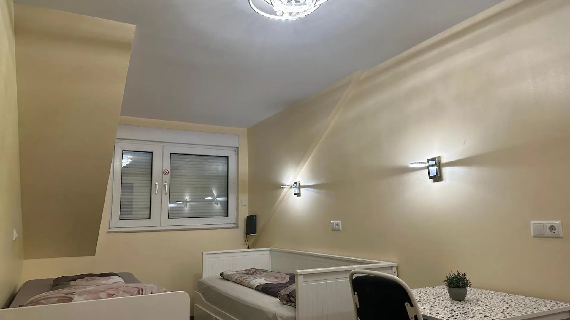 Modernes Apartment 3 Mit 5 Schlafzimmer 8 Einzelne Betten Dortmund