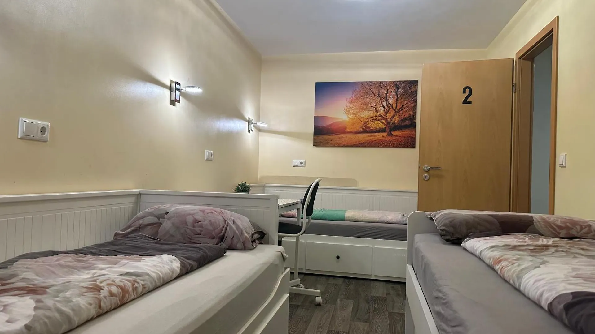 Modernes Apartment 3 Mit 5 Schlafzimmer 8 Einzelne Betten Dortmund Germany