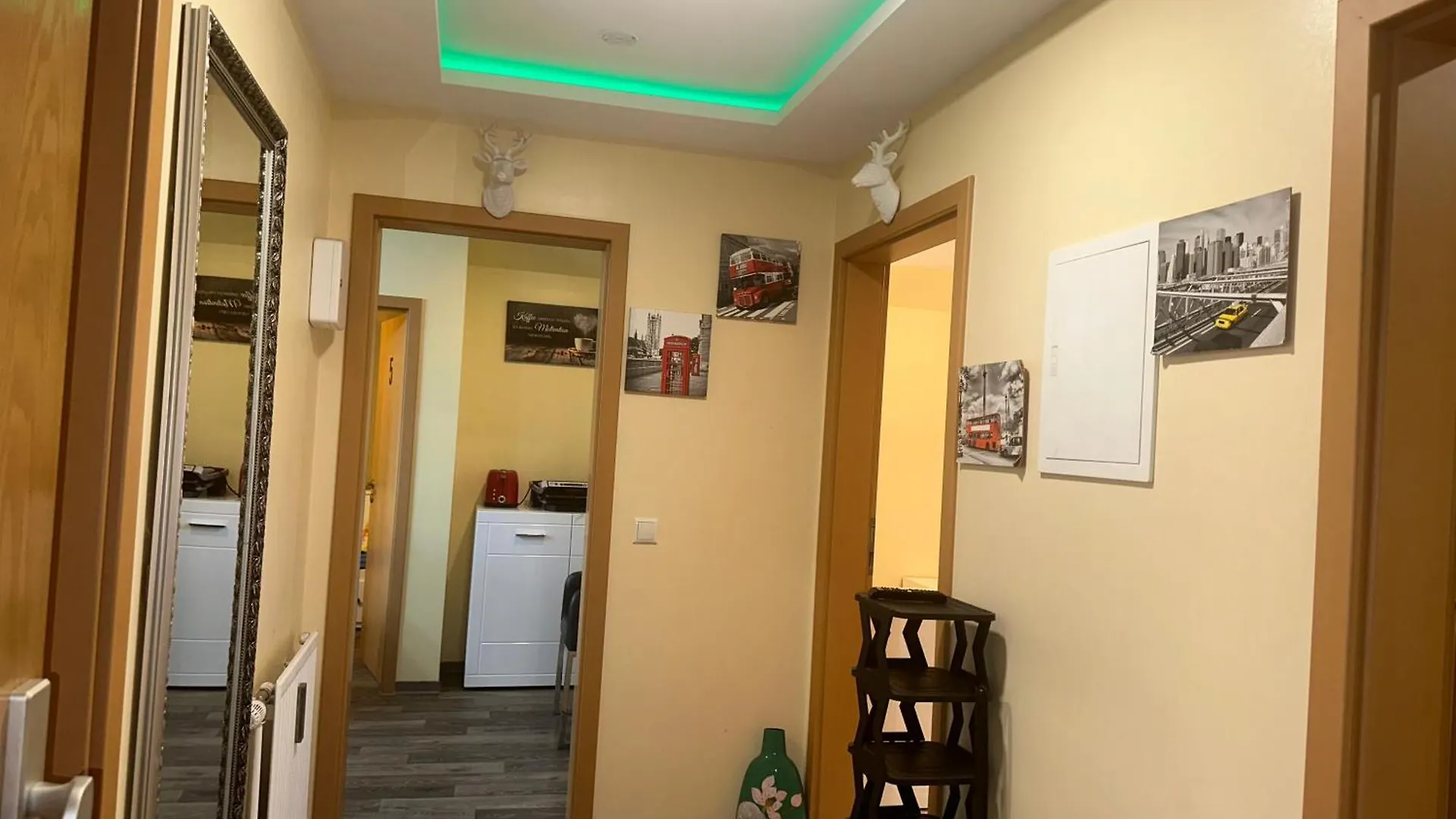 Modernes Apartment 3 Mit 5 Schlafzimmer 8 Einzelne Betten Dortmund