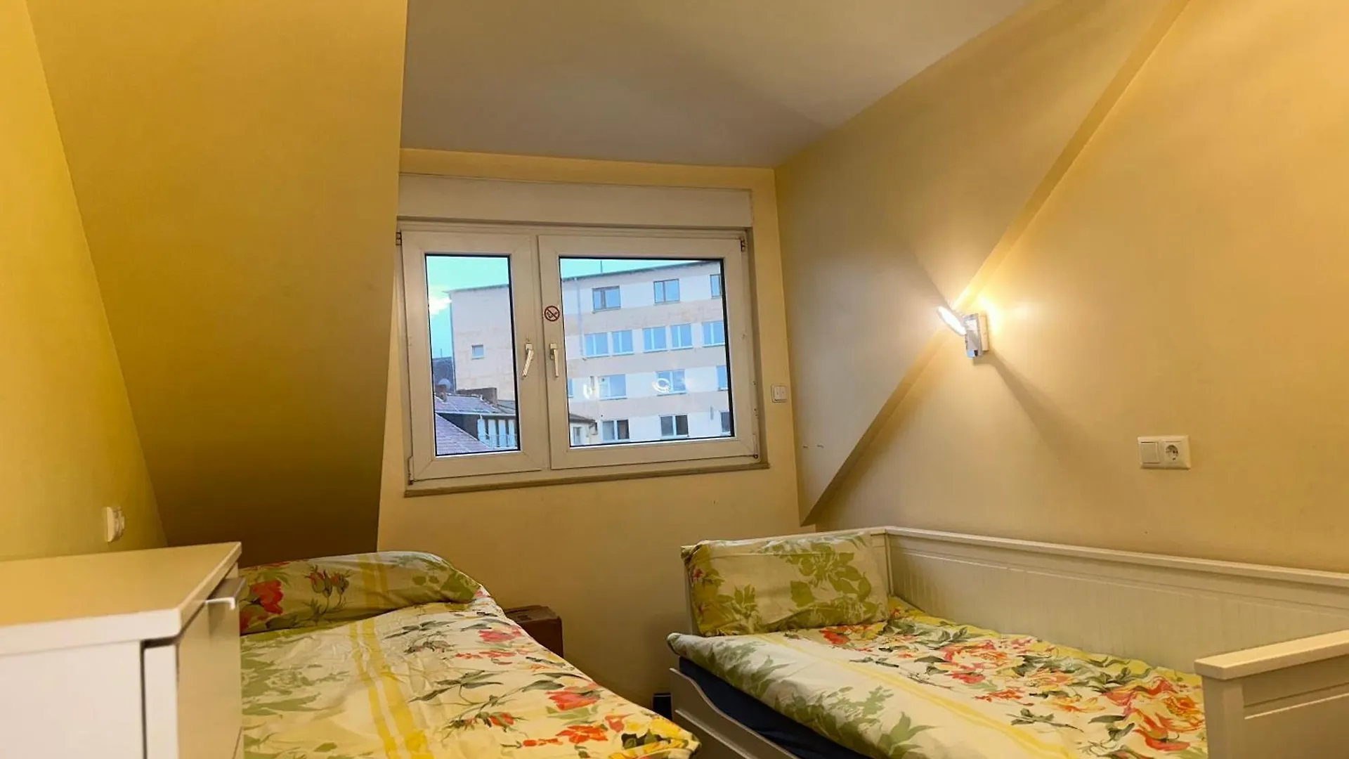 Modernes Apartment 3 Mit 5 Schlafzimmer 8 Einzelne Betten Dortmund